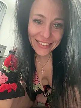 Snapshot of CuteNata chatting on 04.26.26 CuteNata online show from 04.26.26