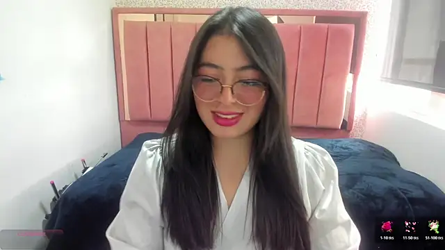 Snapshot of MiaWils_ chatting on 06.06.26 MiaWils online show from 06.06.26