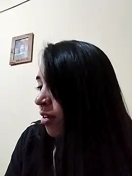 Snapshot of Annitavick1 chatting on 10.28.25 Annitavick1 online show from 10.28.25