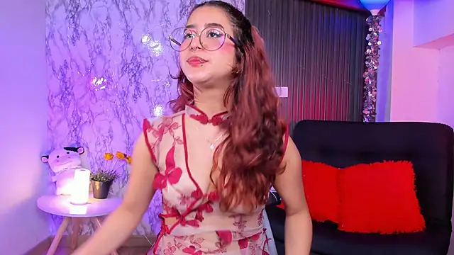 Snapshot of chloe_blue chatting on 02.22.25 chloe blue online show from 02.22.25