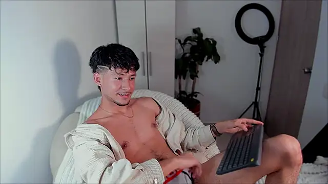 Snapshot of dimitri_targaryen chatting on 01.06.25 dimitri targaryen online show from 01.06.25