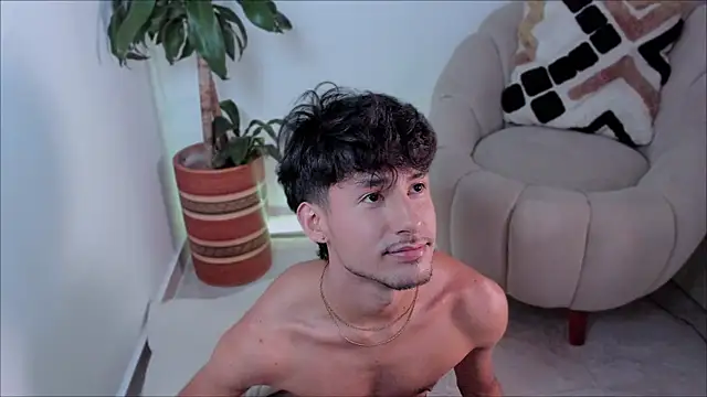 Snapshot of dimitri_targaryen chatting on 03.19.25 dimitri targaryen online show from 03.19.25