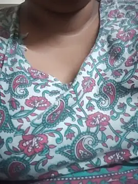 Snapshot of Krishporn chatting on 11.04.25 Krishporn online show from 11.04.25