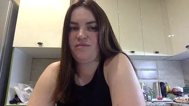 Snapshot of Karolina_llove chatting on 09.30.25 Karolina llove online show from 09.30.25
