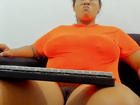 Kika teem online show from 10.19.25