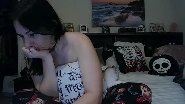 CrystalLakeXO online show from 10.14.25