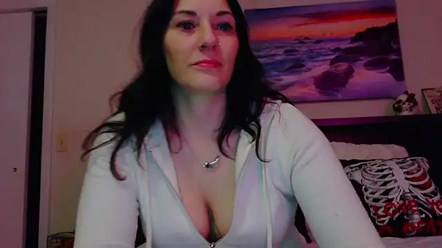 CrystalLakeXO online show from 11.05.25