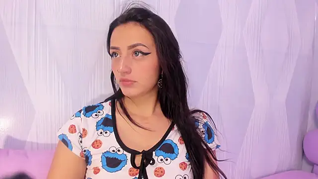 Snapshot of Lesly_sexy4u chatting on 04.11.26 Lesly sexy4u online show from 04.11.26