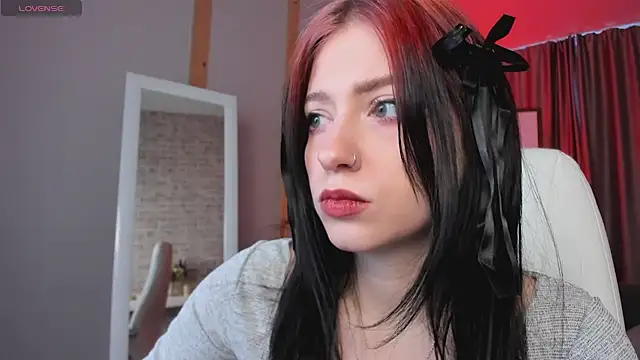 arielabradberry online show from 12.12.24