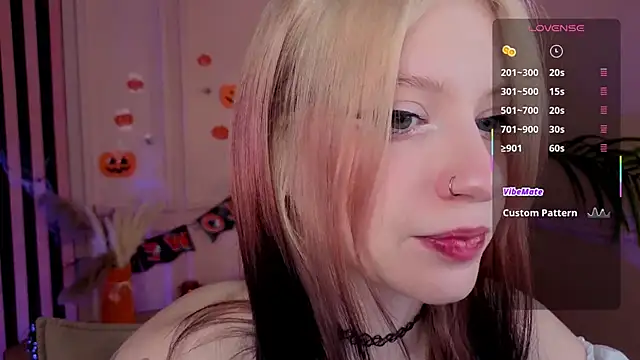 arielabradberry online show from 10.31.25