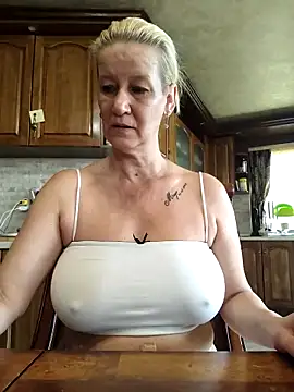 Lotus-blume1 online show from 10.13.25