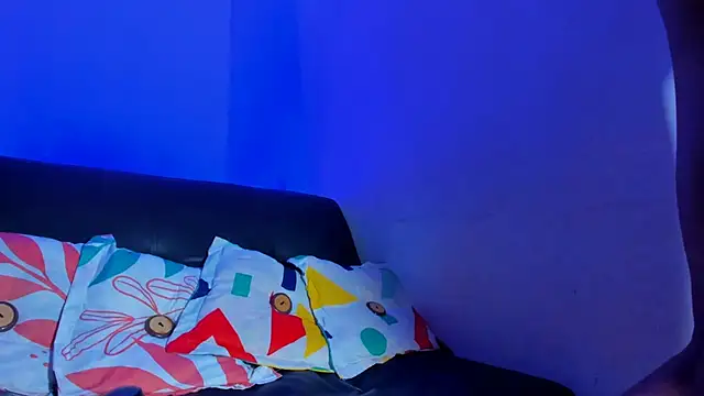 Snapshot of emperatrizhotwolf chatting on 02.25.25 emperatrizhotwolf online show from 02.25.25