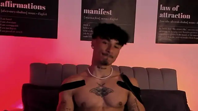 Snapshot of Thomas_Fit1 chatting on 02.06.26 Thomas Fit1 online show from 02.06.26