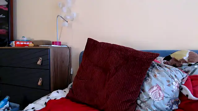 Scarlettford online show from 01.03.25