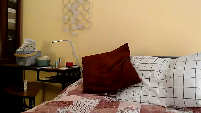 Scarlettford online show from 02.03.25