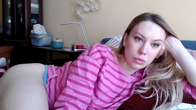 Scarlettford online show from 02.07.25