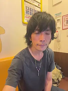 Snapshot of Katakuriko-Denpun chatting on 05.19.26 Katakuriko-Denpun online show from 05.19.26
