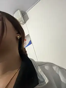 AnthonelaDuque online show from 02.25.26