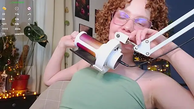 Snapshot of _lightmyfire chatting on 12.29.24  lightmyfire online show from 12.29.24