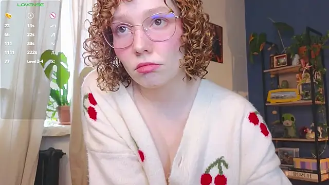 Snapshot of _lightmyfire chatting on 01.12.25  lightmyfire online show from 01.12.25