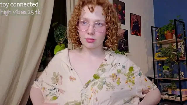 Snapshot of _lightmyfire chatting on 02.01.25  lightmyfire online show from 02.01.25