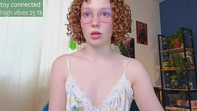 Snapshot of _lightmyfire chatting on 02.12.25  lightmyfire online show from 02.12.25