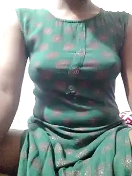 rituporna2004 online show from 12.18.24