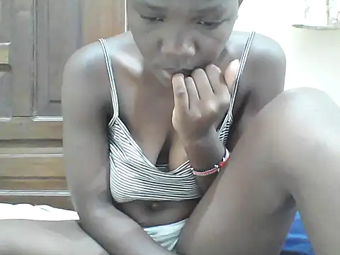 Snapshot of Ebony_Sweetcandy chatting on 04.07.26 Ebony Sweetcandy online show from 04.07.26