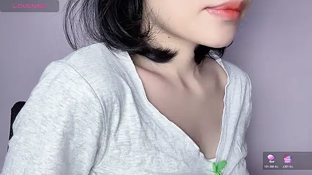 Baenee online show from 10.30.25