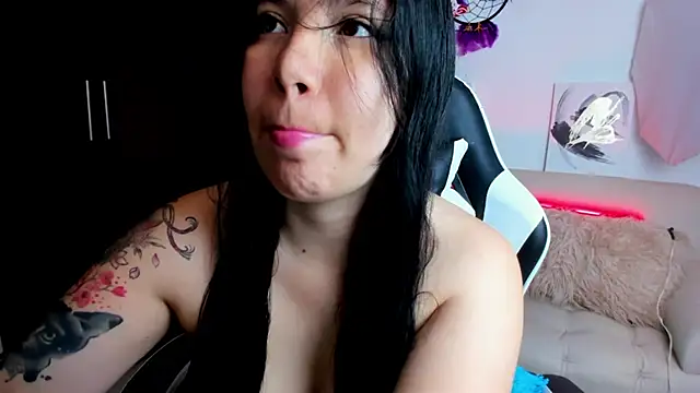 AilynRed online show from 11.29.25