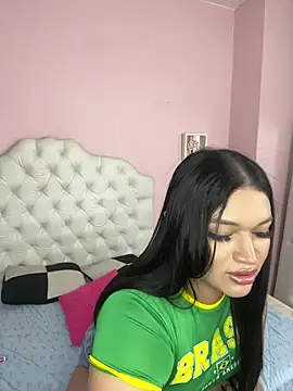 Snapshot of GemaGranadoss chatting on 01.23.25 GemaGranadoss online show from 01.23.25