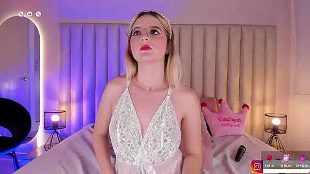 Maia Collins online show from 03.21.25