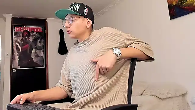 a lejandro 0 8 online show from 12.24.24