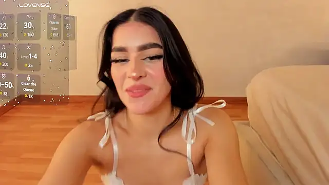 Snapshot of Antonellaparis_ chatting on 01.15.25 Antonellaparis  online show from 01.15.25