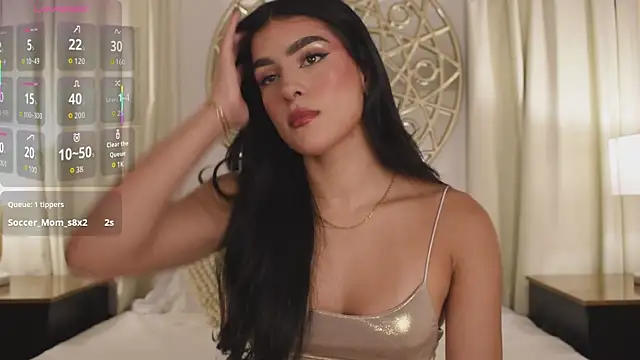 Snapshot of Antonellaparis_ chatting on 10.13.25 Antonellaparis  online show from 10.13.25