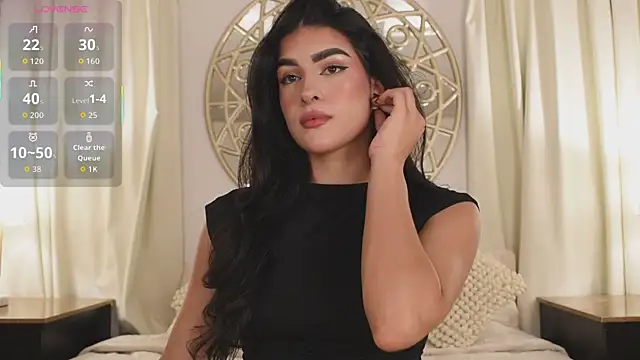 Snapshot of Antonellaparis_ chatting on 10.19.25 Antonellaparis  online show from 10.19.25