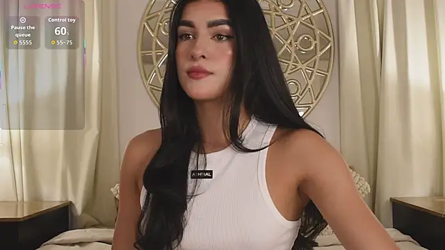 Snapshot of Antonellaparis_ chatting on 10.20.25 Antonellaparis  online show from 10.20.25