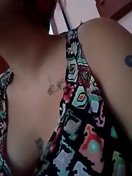 Snapshot of ConeNella chatting on 12.29.24 ConeNella online show from 12.29.24