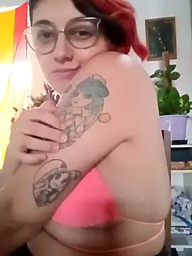 Snapshot of ConeNella chatting on 12.31.24 ConeNella online show from 12.31.24