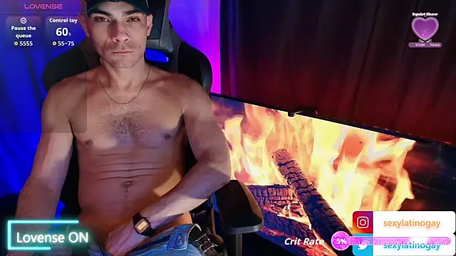 sexyboycolombi4 online show from 03.31.26