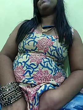 Snapshot of IslamicPimento chatting on 03.08.25 IslamicPimento online show from 03.08.25