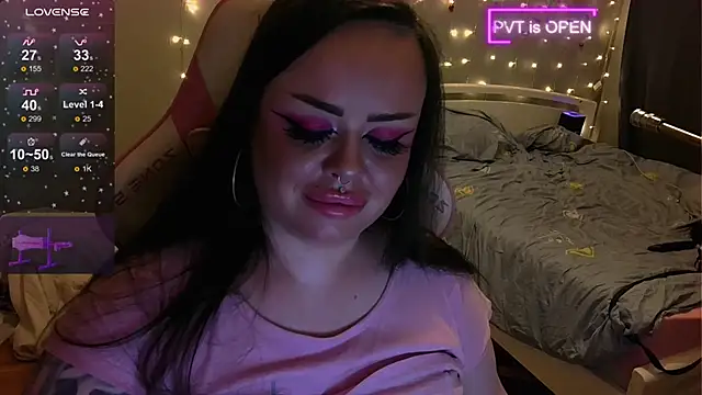 Snapshot of og_maddison chatting on 01.06.25 og maddison online show from 01.06.25