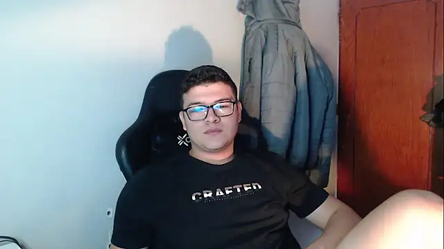 Plug Control online show from 12.19.25