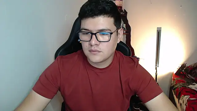 Plug Control online show from 02.21.26