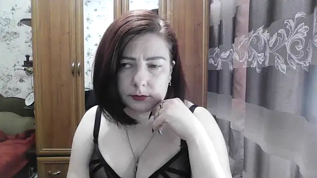 SophieNightAh online show from 09.29.25