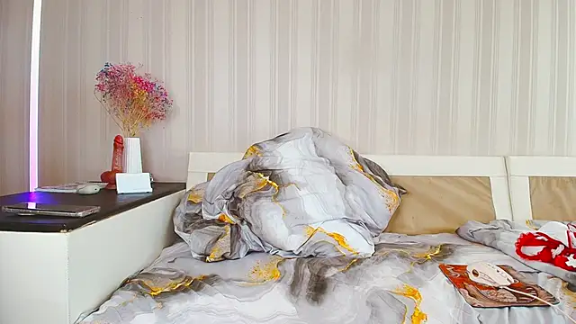 Meowroslava online show from 10.10.25