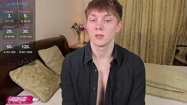 Snapshot of David_Keler chatting on 10.04.25 David Keler online show from 10.04.25