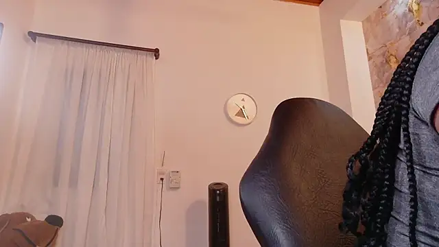 lia mariana online show from 11.09.25