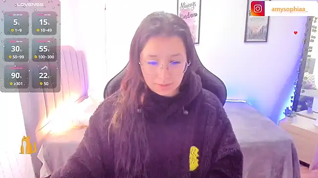 Amy joones online show from 02.01.25