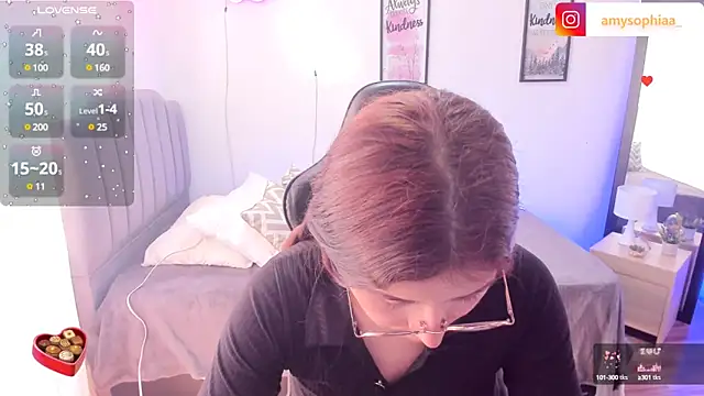 Amy joones online show from 03.06.25